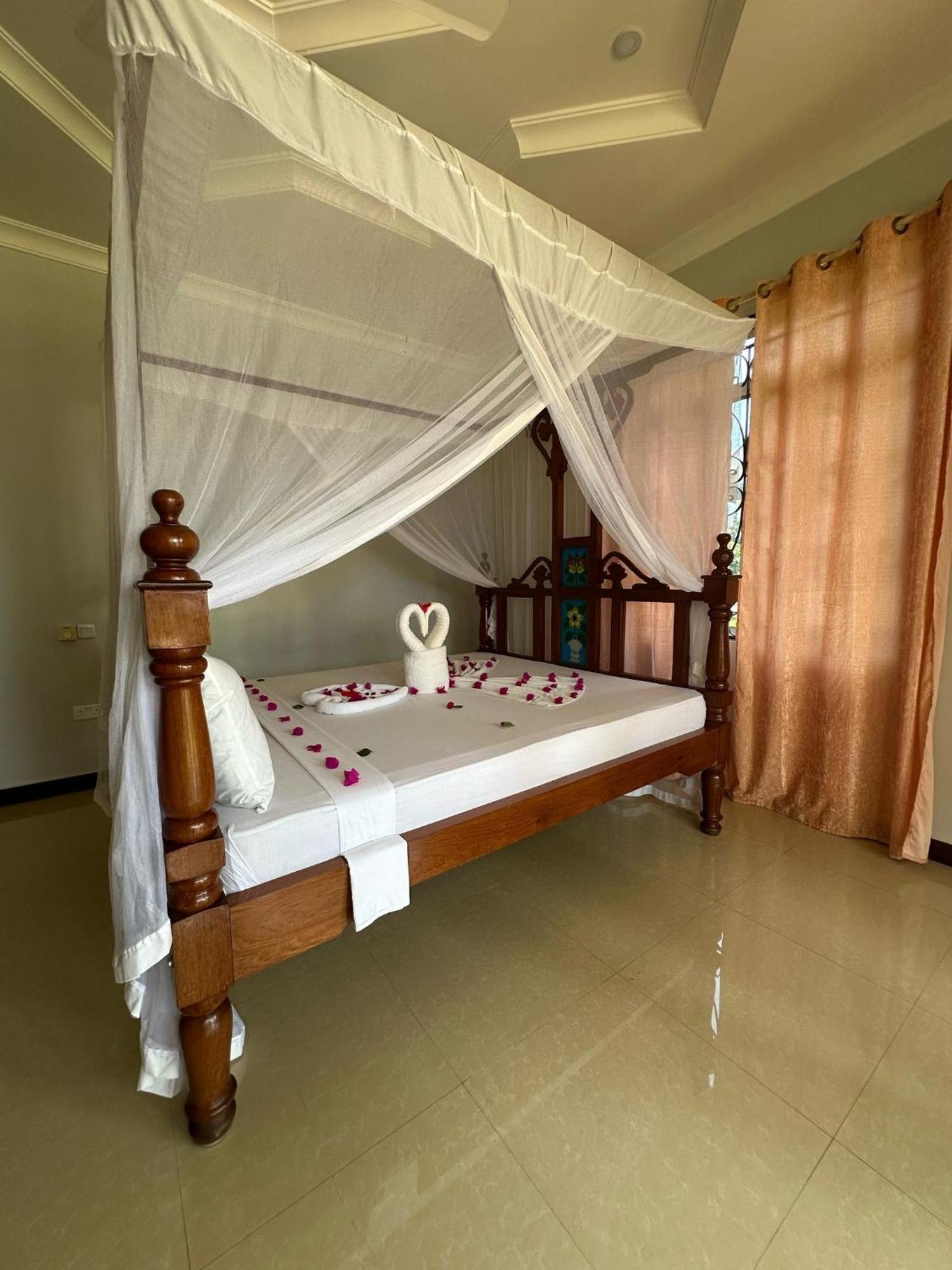 Relax Hotel Taj Nungwi Exterior foto